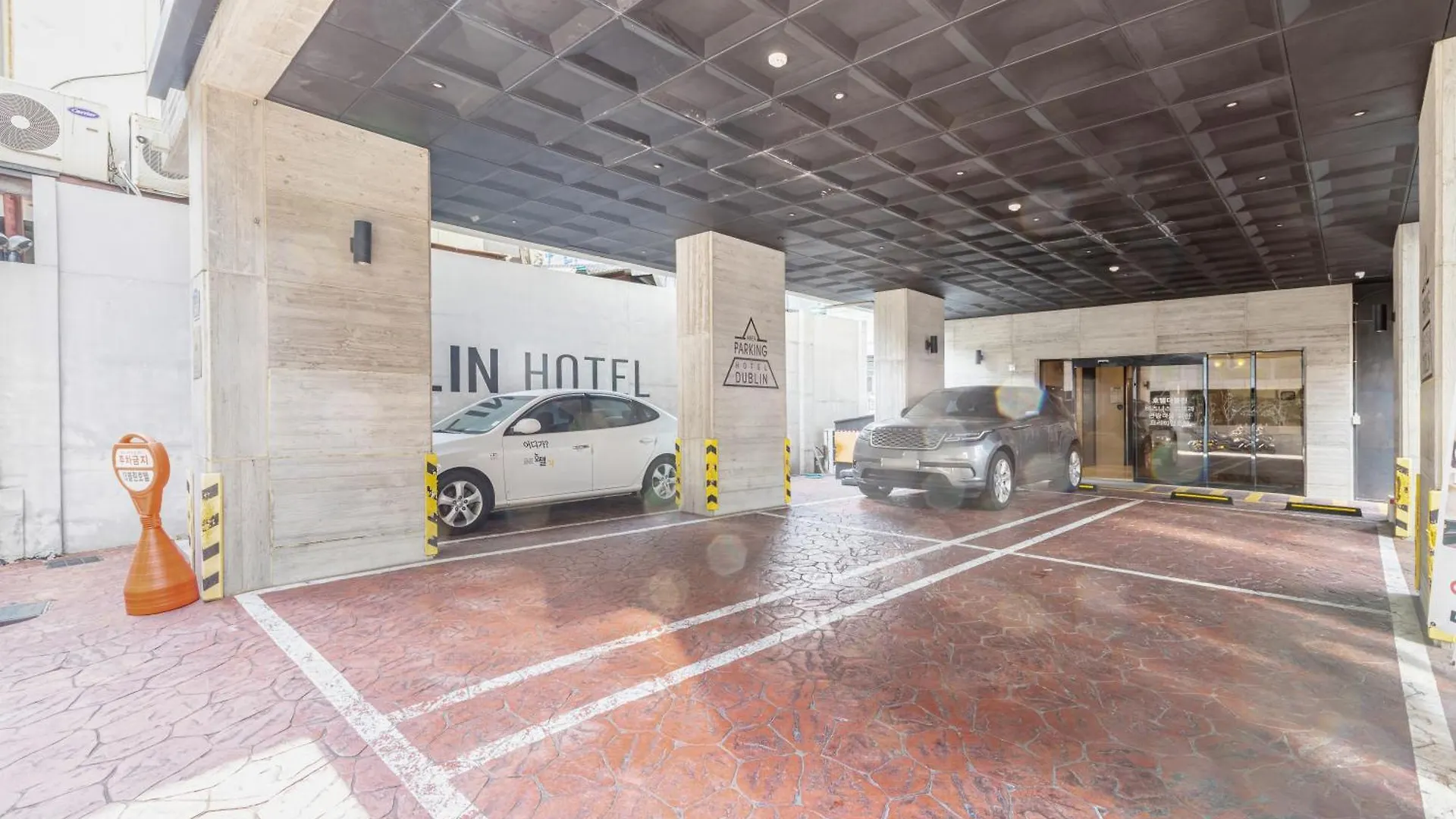 Dublin Hotel 부산광역시 0*,